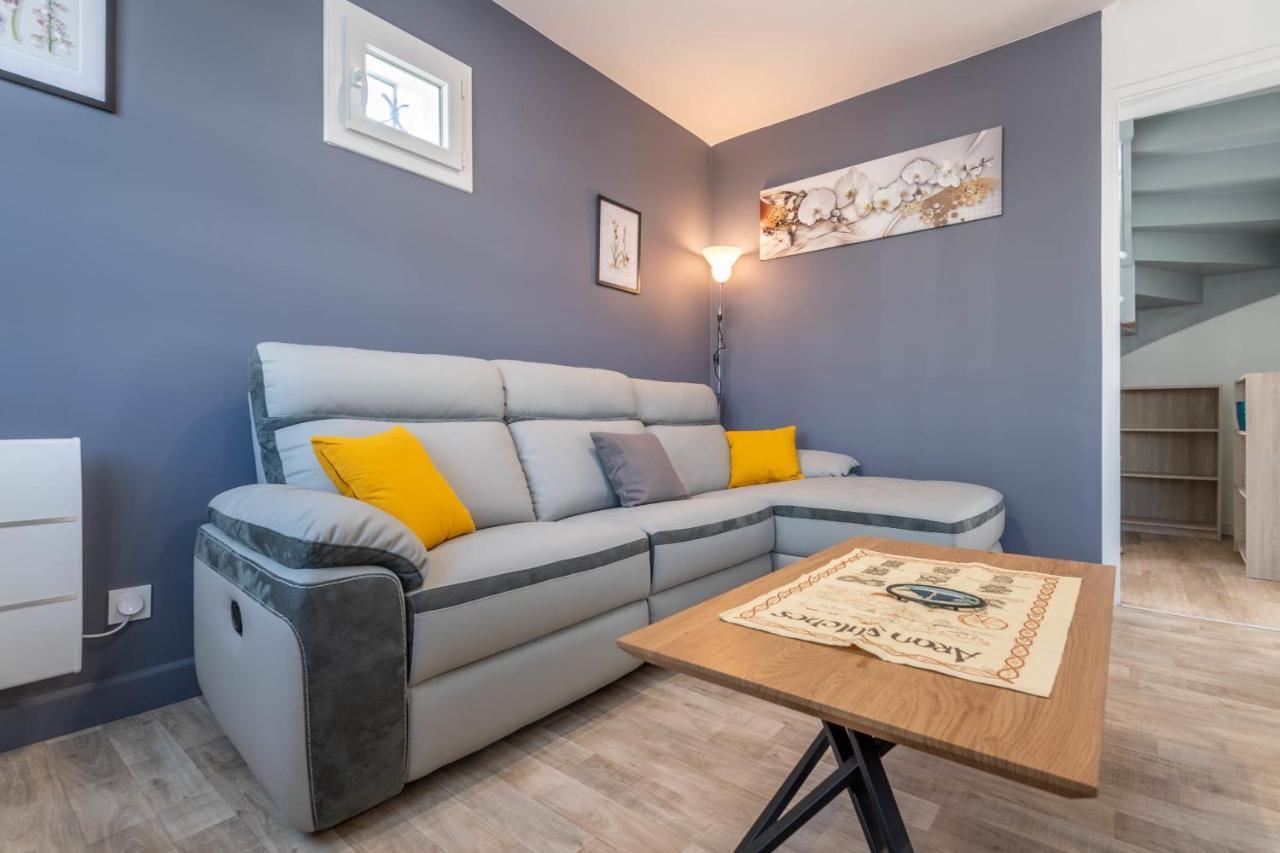 Ideally Located Furnished Townhouse With 3 Bedrooms Parking & Garden 阿讷西 外观 照片