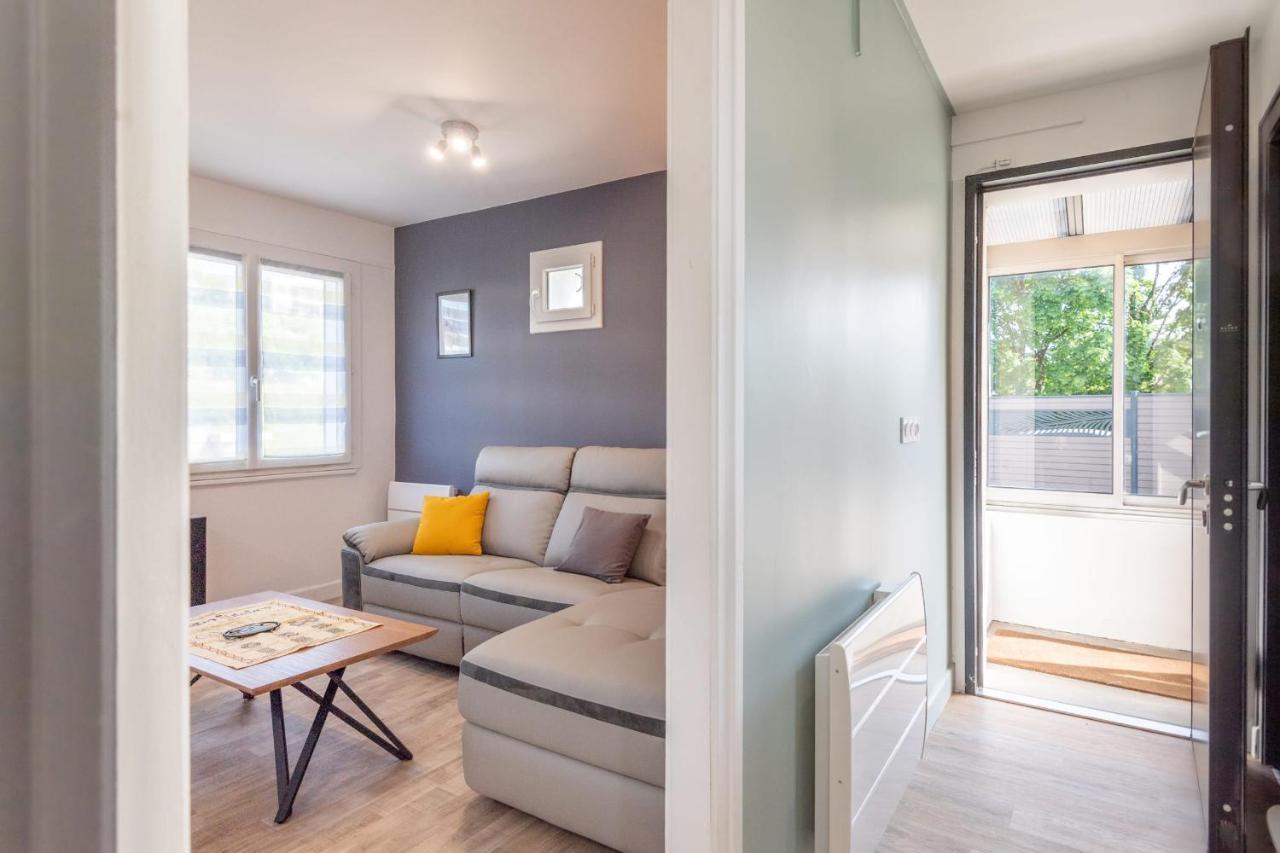 Ideally Located Furnished Townhouse With 3 Bedrooms Parking & Garden 阿讷西 外观 照片