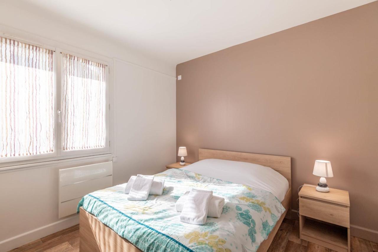 Ideally Located Furnished Townhouse With 3 Bedrooms Parking & Garden 阿讷西 外观 照片