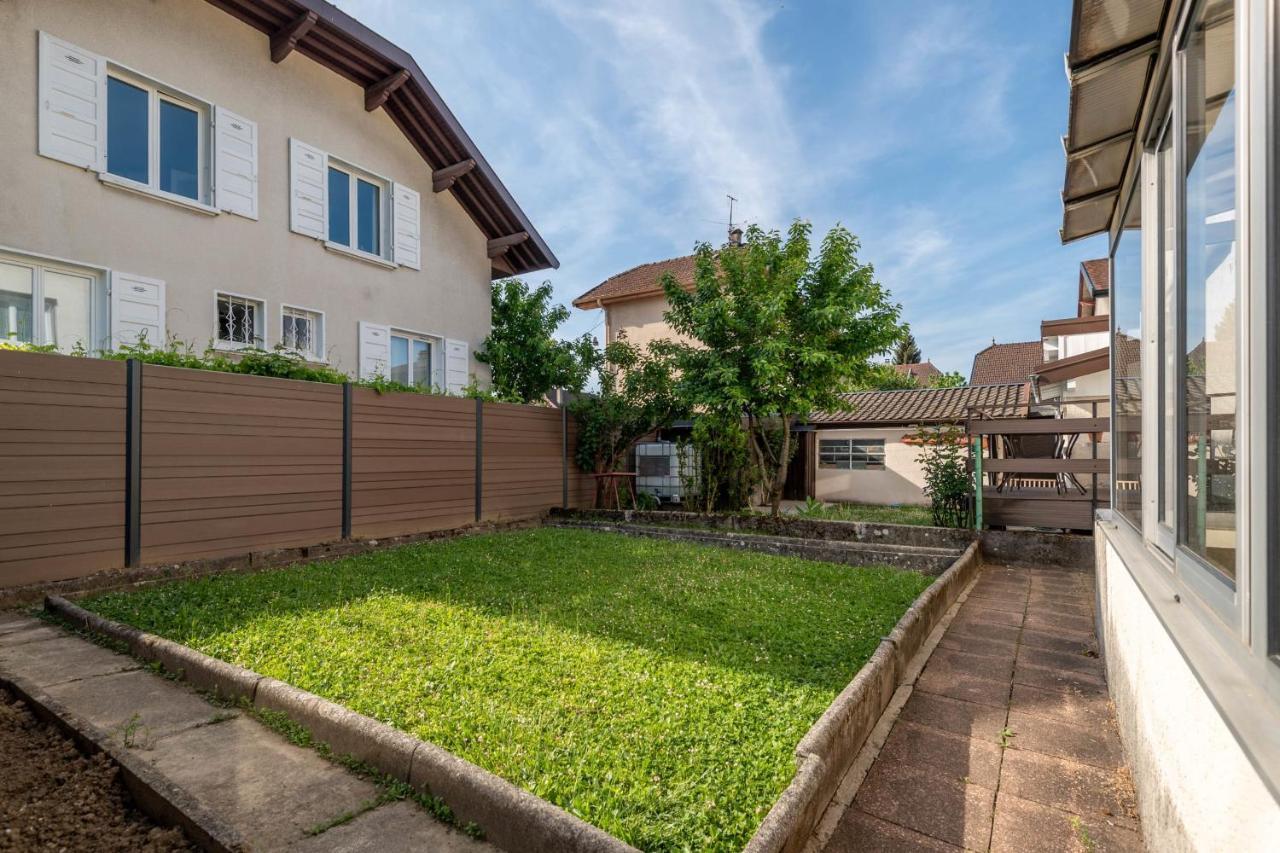 Ideally Located Furnished Townhouse With 3 Bedrooms Parking & Garden 阿讷西 外观 照片